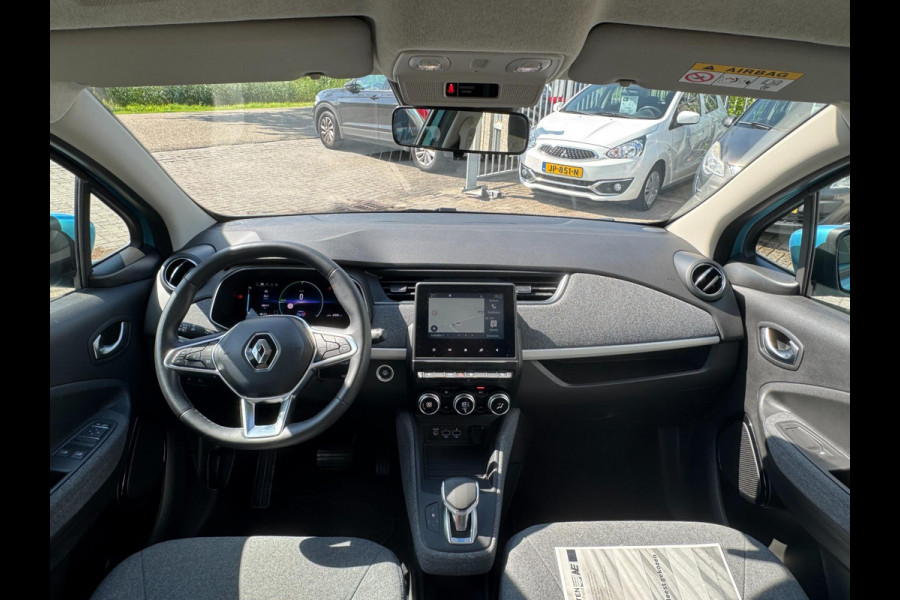 Renault ZOE R110 Life Carshare 52 kWh KOOPACCU / 4-SEIZOENENBANDEN / CARPLAY / CAMERA / PDC / STOELVERWARMING / CRUISE / NAVI
