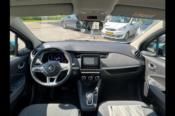 Renault ZOE R110 Life Carshare 52 kWh KOOPACCU / 4-SEIZOENENBANDEN / CARPLAY / CAMERA / PDC / STOELVERWARMING / CRUISE / NAVI