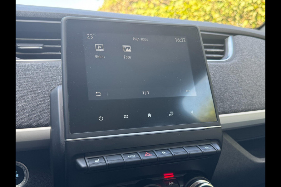 Renault ZOE R110 Life Carshare 52 kWh KOOPACCU / 4-SEIZOENENBANDEN / CARPLAY / CAMERA / PDC / STOELVERWARMING / CRUISE / NAVI