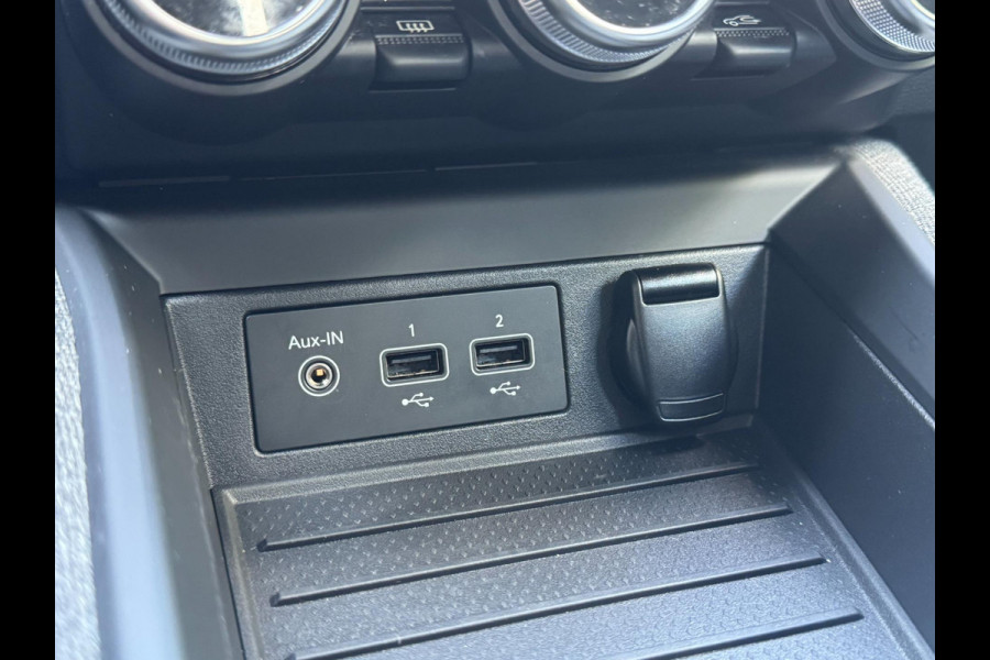 Renault ZOE R110 Life Carshare 52 kWh KOOPACCU / 4-SEIZOENENBANDEN / CARPLAY / CAMERA / PDC / STOELVERWARMING / CRUISE / NAVI