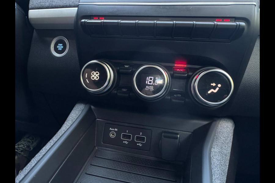 Renault ZOE R110 Life Carshare 52 kWh KOOPACCU / 4-SEIZOENENBANDEN / CARPLAY / CAMERA / PDC / STOELVERWARMING / CRUISE / NAVI