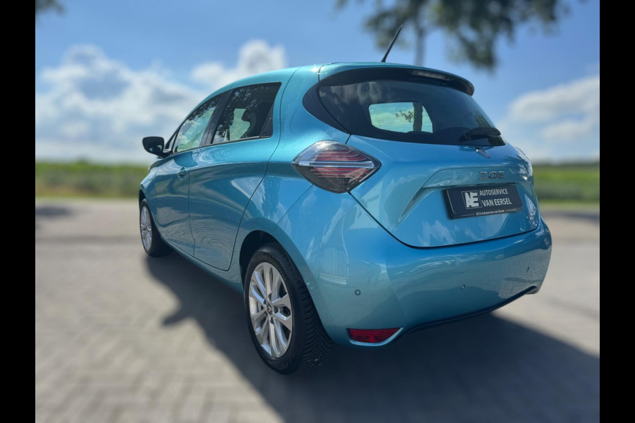 Renault ZOE R110 Life Carshare 52 kWh KOOPACCU / 4-SEIZOENENBANDEN / CARPLAY / CAMERA / PDC / STOELVERWARMING / CRUISE / NAVI