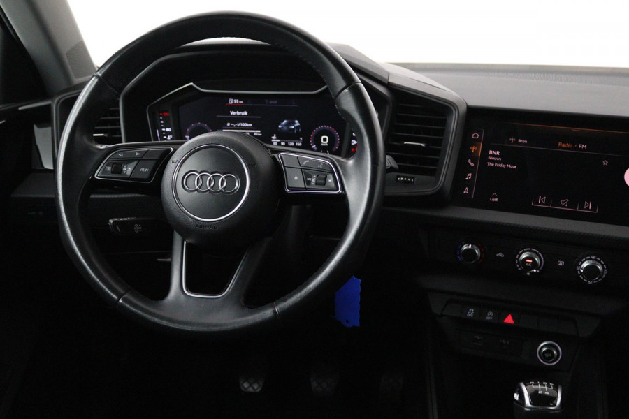 Audi A1 Sportback 25 TFSI epic (PARKEERSENSOREN, LANE-ASSIST, CRUISE CONTROL, NAVIGATIE, NL-AUTO)