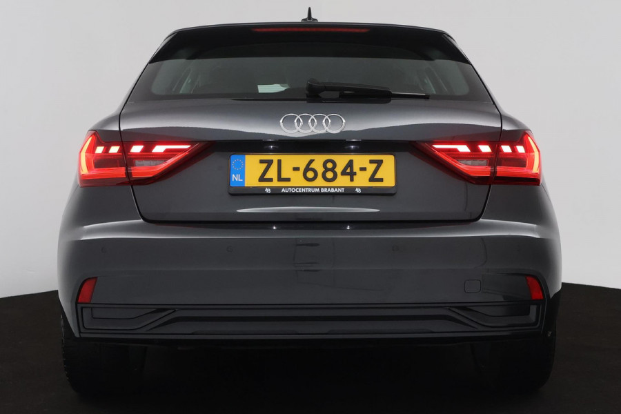 Audi A1 Sportback 25 TFSI epic (PARKEERSENSOREN, LANE-ASSIST, CRUISE CONTROL, NAVIGATIE, NL-AUTO)