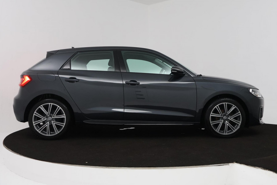 Audi A1 Sportback 25 TFSI epic (PARKEERSENSOREN, LANE-ASSIST, CRUISE CONTROL, NAVIGATIE, NL-AUTO)
