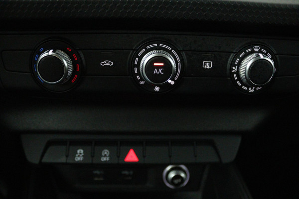 Audi A1 Sportback 25 TFSI epic (PARKEERSENSOREN, LANE-ASSIST, CRUISE CONTROL, NAVIGATIE, NL-AUTO)