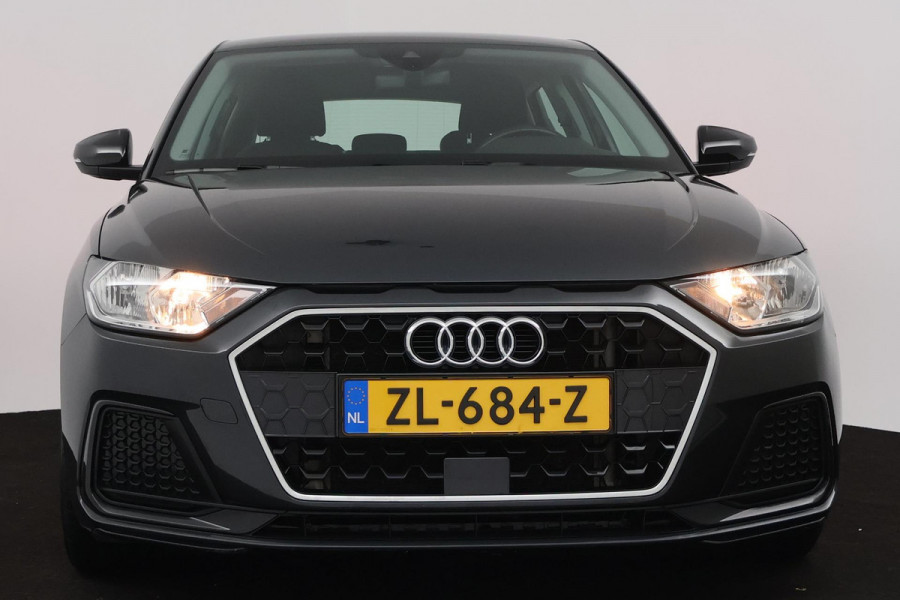 Audi A1 Sportback 25 TFSI epic (PARKEERSENSOREN, LANE-ASSIST, CRUISE CONTROL, NAVIGATIE, NL-AUTO)