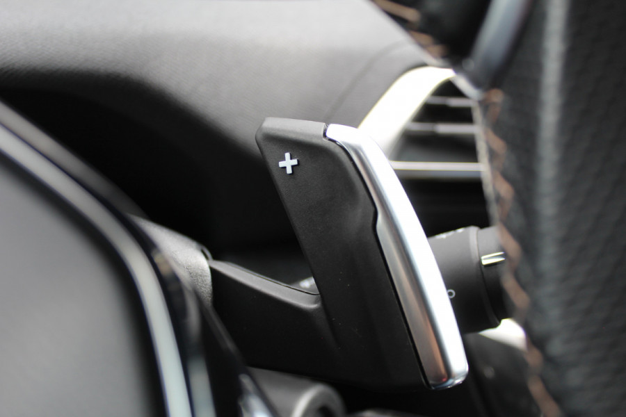 Peugeot 3008 1.6 PureTech 181PK GT Line | Dealer Onderhouden | BLIS | Bluetooth | Camera | Carplay