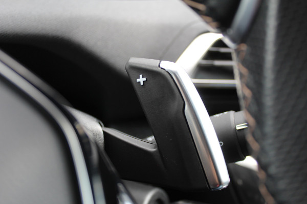 Peugeot 3008 1.6 PureTech 181PK GT Line | Dealer Onderhouden | BLIS | Bluetooth | Camera | Carplay