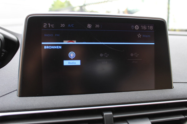 Peugeot 3008 1.6 PureTech 181PK GT Line | Dealer Onderhouden | BLIS | Bluetooth | Camera | Carplay