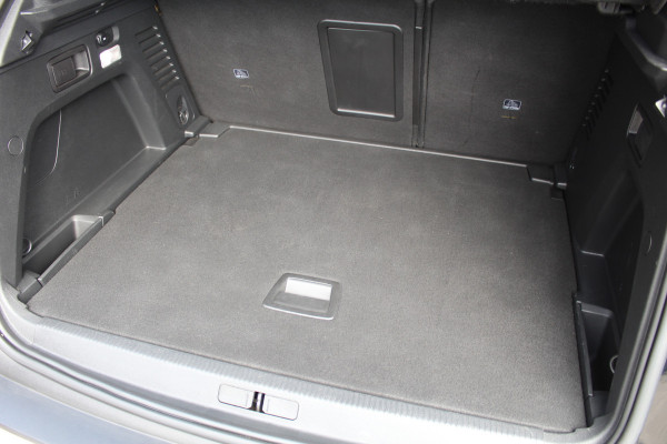 Peugeot 3008 1.6 PureTech 181PK GT Line | Dealer Onderhouden | BLIS | Bluetooth | Camera | Carplay