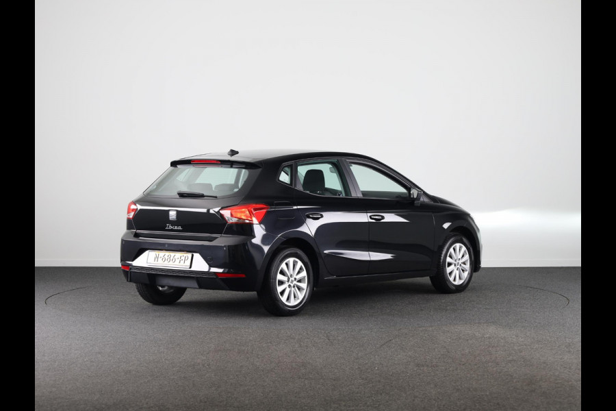 Seat Ibiza 1.0 EcoTSI Style 95 pk | Navigatie via App | Parkeersensoren achter | Autom. airco | Apple Carplay/Android Auto | LED koplampen |