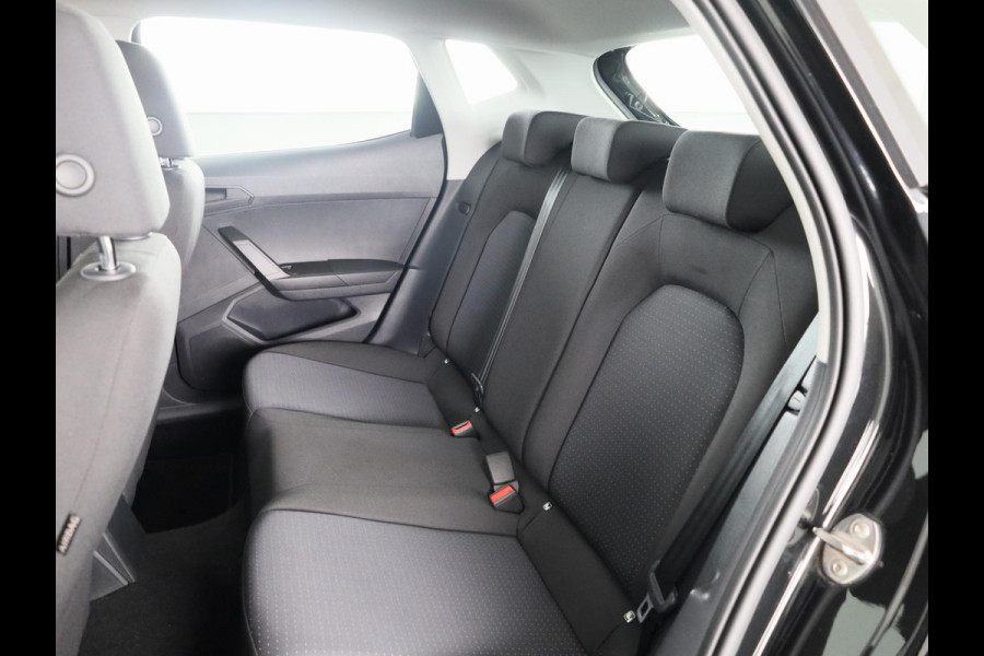 Seat Ibiza 1.0 EcoTSI Style 95 pk | Navigatie via App | Parkeersensoren achter | Autom. airco | Apple Carplay/Android Auto | LED koplampen |