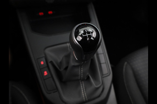 Seat Ibiza 1.0 EcoTSI Style 95 pk | Navigatie via App | Parkeersensoren achter | Autom. airco | Apple Carplay/Android Auto | LED koplampen |