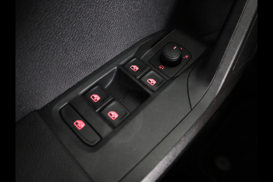 Seat Ibiza 1.0 EcoTSI Style 95 pk | Navigatie via App | Parkeersensoren achter | Autom. airco | Apple Carplay/Android Auto | LED koplampen |