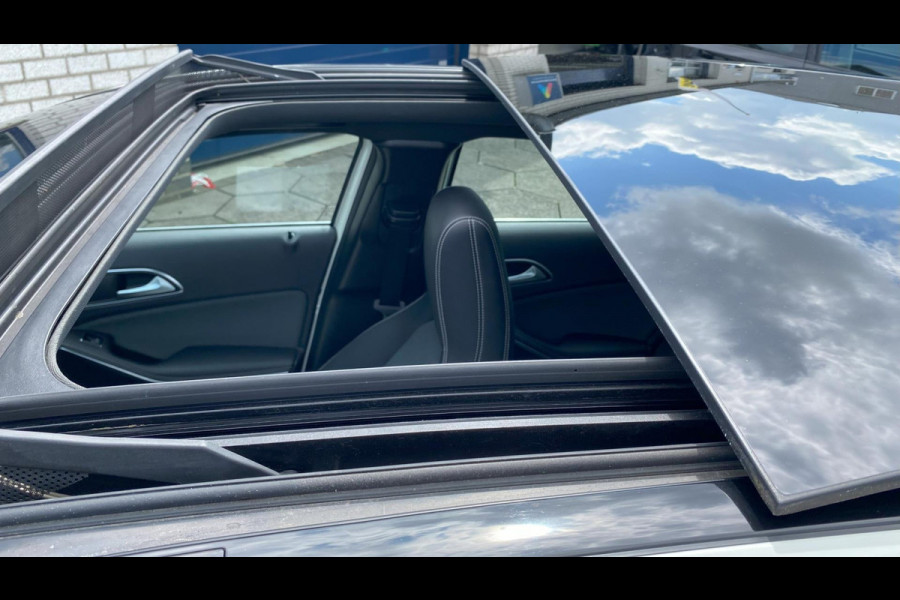 Mercedes-Benz A-Klasse 180 Ambition Automaat/ Pano/ PDC/ NAP
