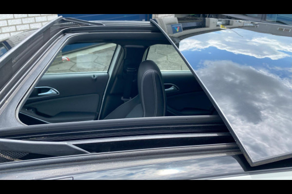 Mercedes-Benz A-Klasse 180 Ambition Automaat/ Pano/ PDC/ NAP