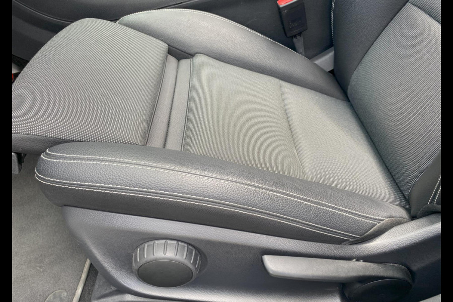Mercedes-Benz A-Klasse 180 Ambition Automaat/ Pano/ PDC/ NAP