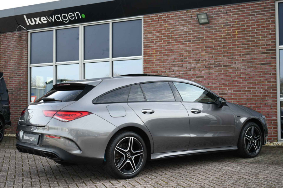 Mercedes-Benz CLA-Klasse Shooting Brake 250 e AMG Pano Trekhaak Camera Night