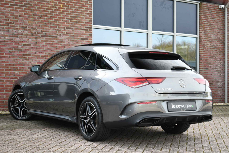 Mercedes-Benz CLA-Klasse Shooting Brake 250 e AMG Pano Trekhaak Camera Night