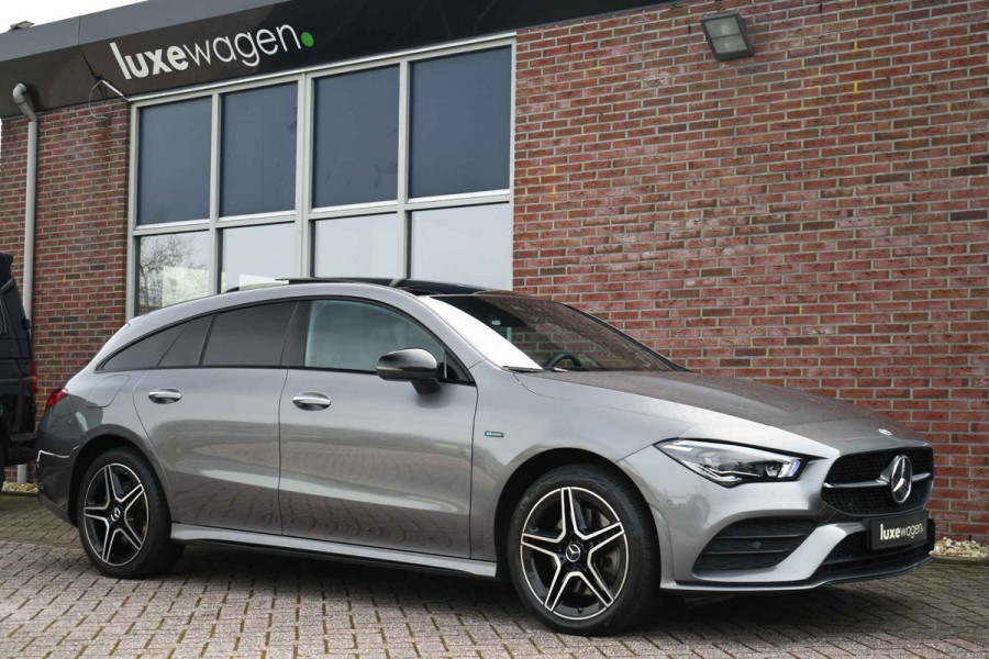 Mercedes-Benz CLA-Klasse Shooting Brake 250 e AMG Pano Trekhaak Camera Night