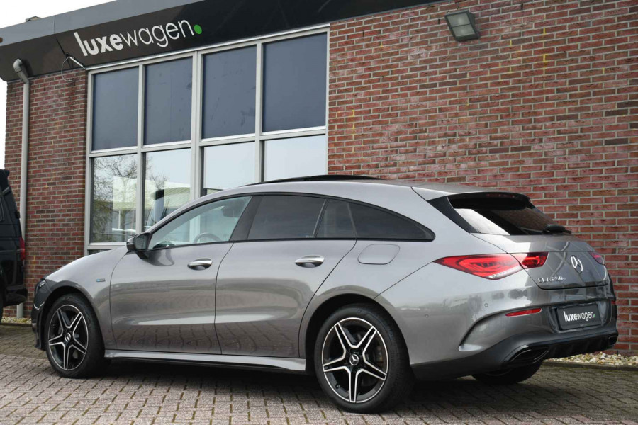 Mercedes-Benz CLA-Klasse Shooting Brake 250 e AMG Pano Trekhaak Camera Night
