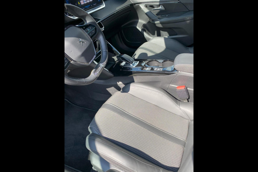 Peugeot 2008 1.2 PureTech GT-Line Aut/ Pano/ 1e eigenaar