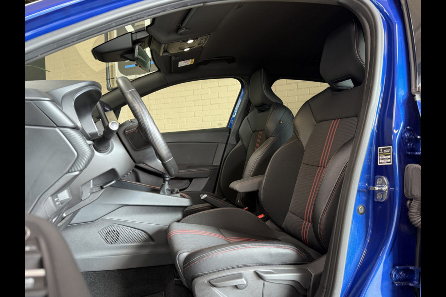 Renault Clio 1.0 TCe 100pk | R.S. Line | Groot Navi | 17" | Camera | Carplay | PDC V+A | Cruise control | 100% Dealer onderhouden!