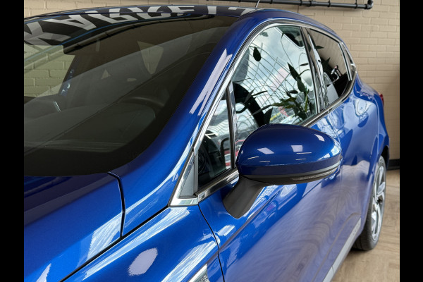 Renault Clio 1.0 TCe 100pk | R.S. Line | Groot Navi | 17" | Camera | Carplay | PDC V+A | Cruise control | 100% Dealer onderhouden!