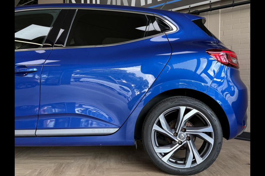 Renault Clio 1.0 TCe 100pk | R.S. Line | Groot Navi | 17" | Camera | Carplay | PDC V+A | Cruise control | 100% Dealer onderhouden!