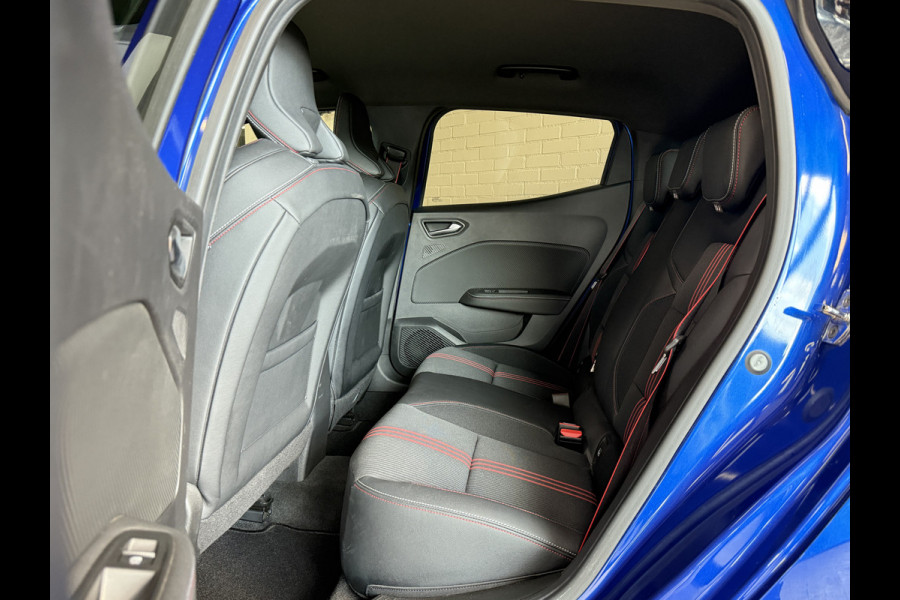 Renault Clio 1.0 TCe 100pk | R.S. Line | Groot Navi | 17" | Camera | Carplay | PDC V+A | Cruise control | 100% Dealer onderhouden!