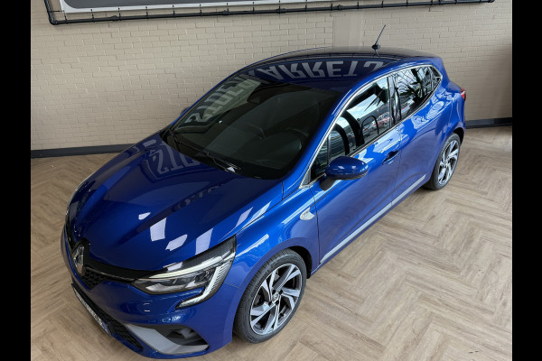 Renault Clio 1.0 TCe 100pk | R.S. Line | Groot Navi | 17" | Camera | Carplay | PDC V+A | Cruise control | 100% Dealer onderhouden!
