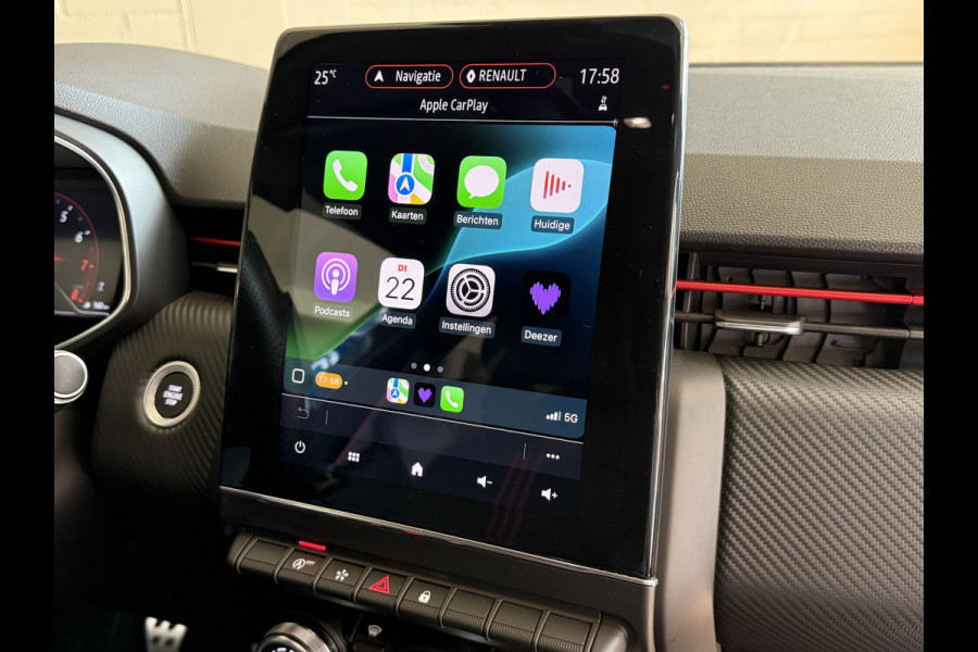 Renault Clio 1.0 TCe 100pk | R.S. Line | Groot Navi | 17" | Camera | Carplay | PDC V+A | Cruise control | 100% Dealer onderhouden!