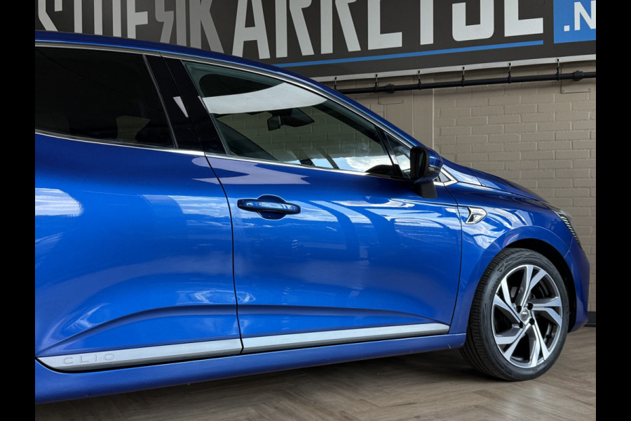Renault Clio 1.0 TCe 100pk | R.S. Line | Groot Navi | 17" | Camera | Carplay | PDC V+A | Cruise control | 100% Dealer onderhouden!