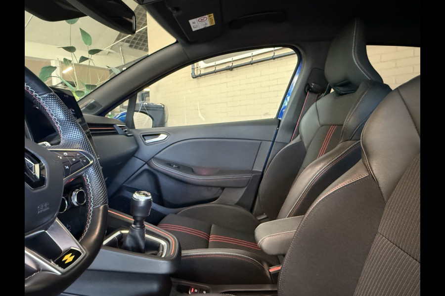 Renault Clio 1.0 TCe 100 R.S. Line | Groot Navi | 360 camera | blindspot | 17 " | Led | 100% Onderhouden!