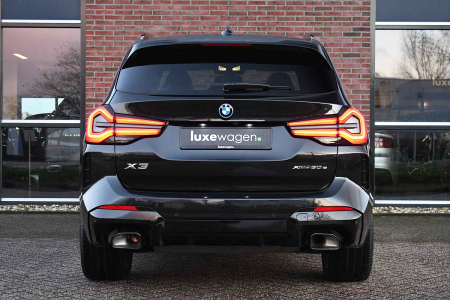 BMW X3 xDrive30e M-Sport Pano El-zetels Laser HUD 20inch Shadowline