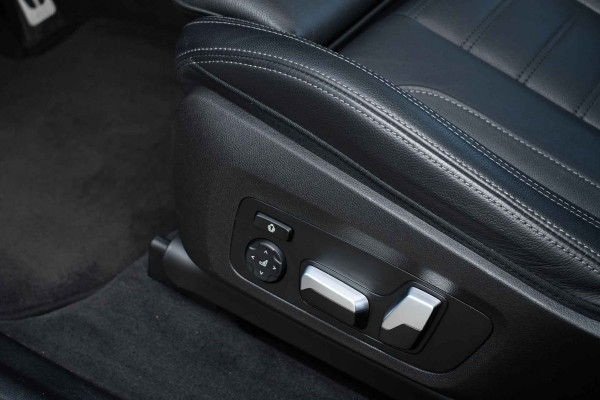 BMW X3 xDrive30e M-Sport Pano El-zetels Laser HUD 20inch Shadowline