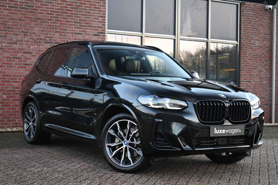 BMW X3 xDrive30e M-Sport Pano El-zetels Laser HUD 20inch Shadowline