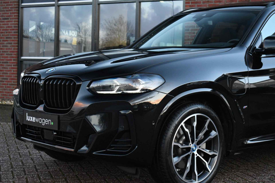 BMW X3 xDrive30e M-Sport Pano El-zetels Laser HUD 20inch Shadowline
