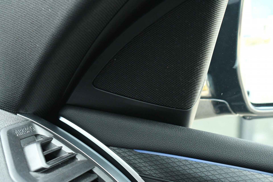 BMW X3 xDrive30e M-Sport Pano El-zetels Laser HUD 20inch Shadowline