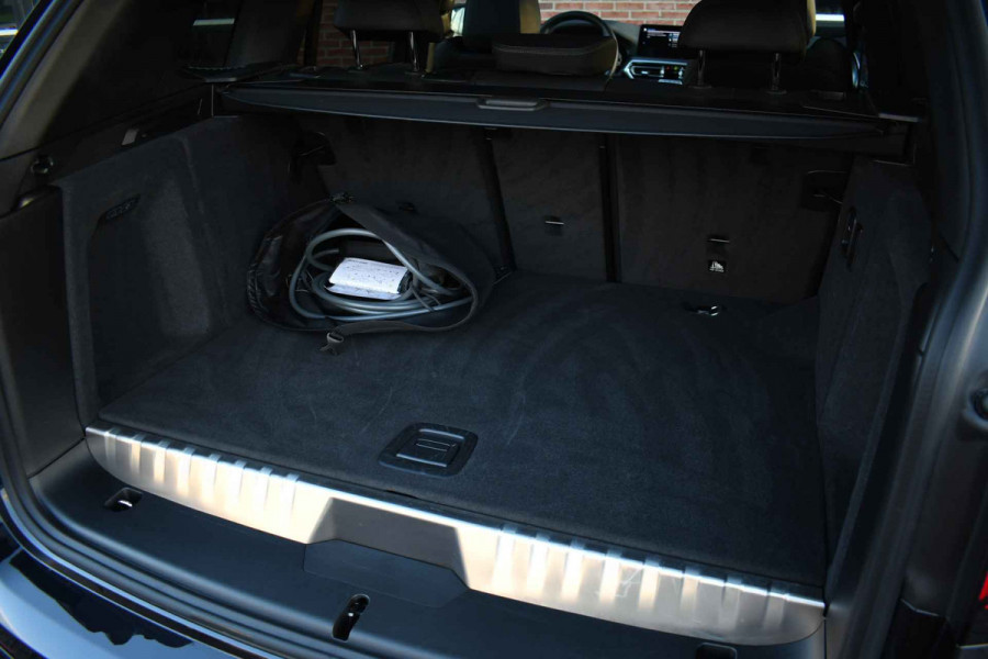 BMW X3 xDrive30e M-Sport Pano El-zetels Laser HUD 20inch Shadowline