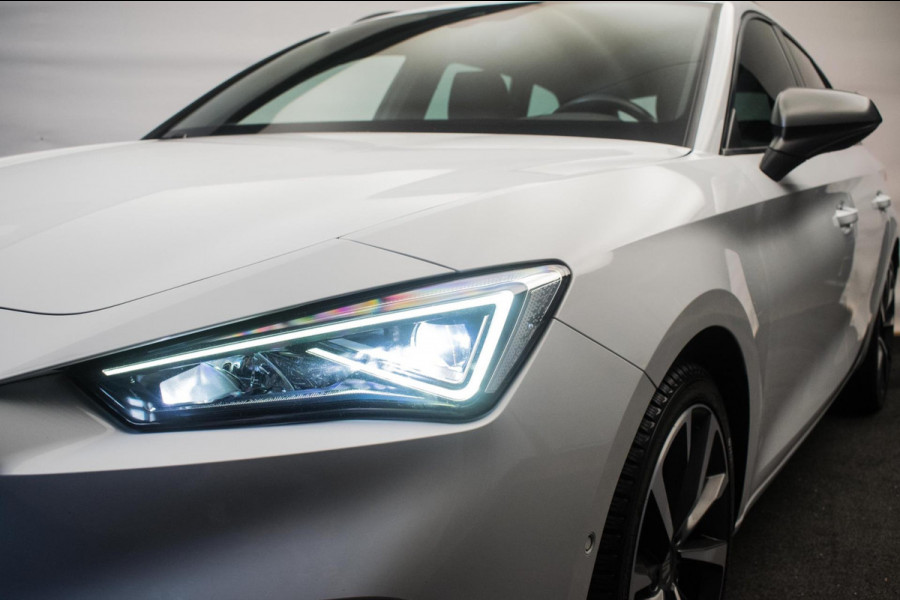 Seat Leon Sportstourer 1.0 eTSI FR Business Intense Automaat [ Full LED Virtual Trekhaak Carplay Sfeerverlichting Camera ]