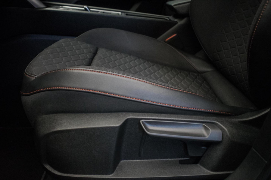 Seat Leon Sportstourer 1.0 eTSI FR Business Intense Automaat [ Full LED Virtual Trekhaak Carplay Sfeerverlichting Camera ]