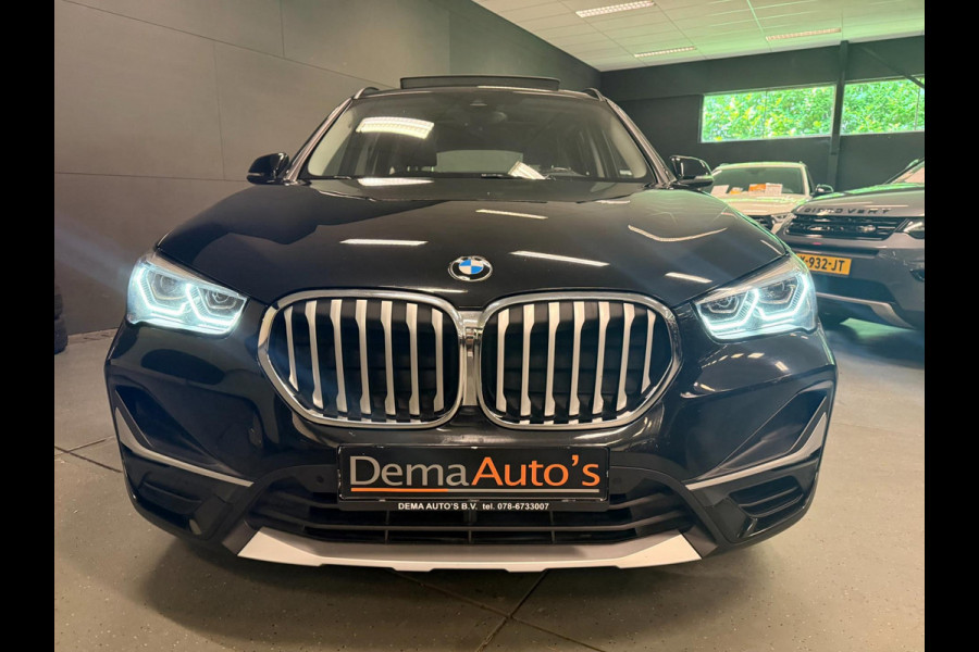 BMW X1 SDrive18i Executive Edition PANO/LEDER/H-UP/NAVI/SFEERVERL/LED/PDC/CRUISE///