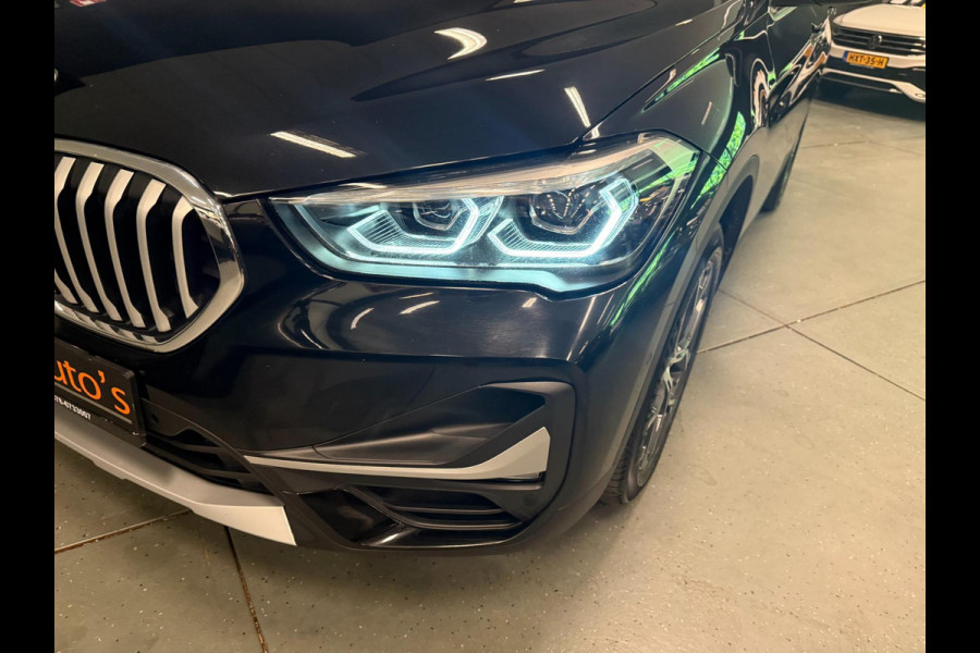 BMW X1 SDrive18i Executive Edition PANO/LEDER/H-UP/NAVI/SFEERVERL/LED/PDC/CRUISE///