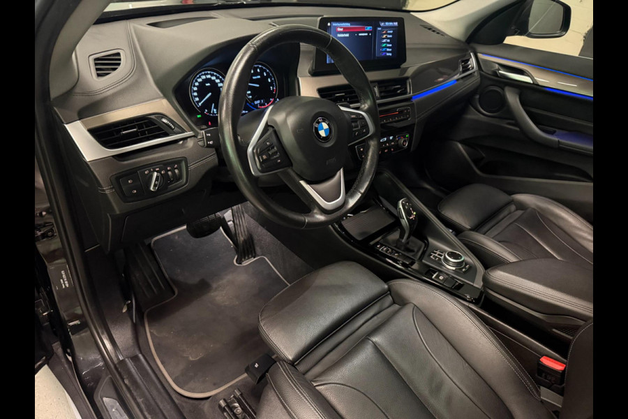 BMW X1 SDrive18i Executive Edition PANO/LEDER/H-UP/NAVI/SFEERVERL/LED/PDC/CRUISE///