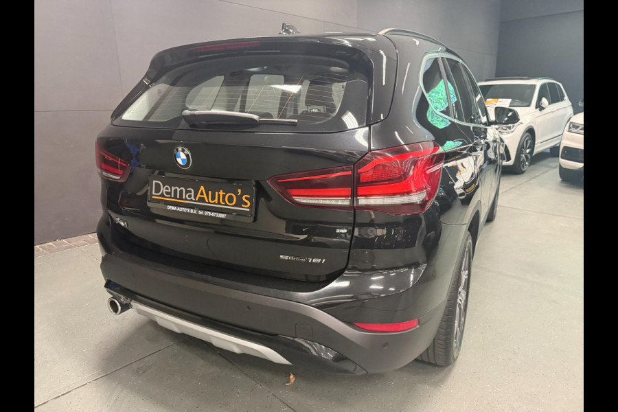 BMW X1 SDrive18i Executive Edition PANO/LEDER/H-UP/NAVI/SFEERVERL/LED/PDC/CRUISE///