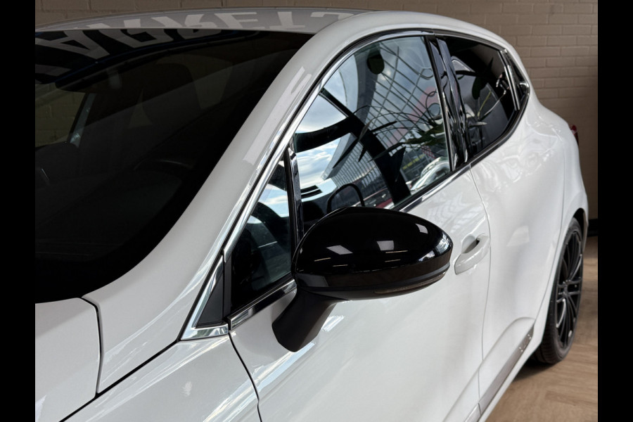 Renault Clio 1.3 TCe 130 PK | Edition One | Groot navi | Bose | 17" | Camera | Stuur & Stoel verwarming | 100% Onderhouden!