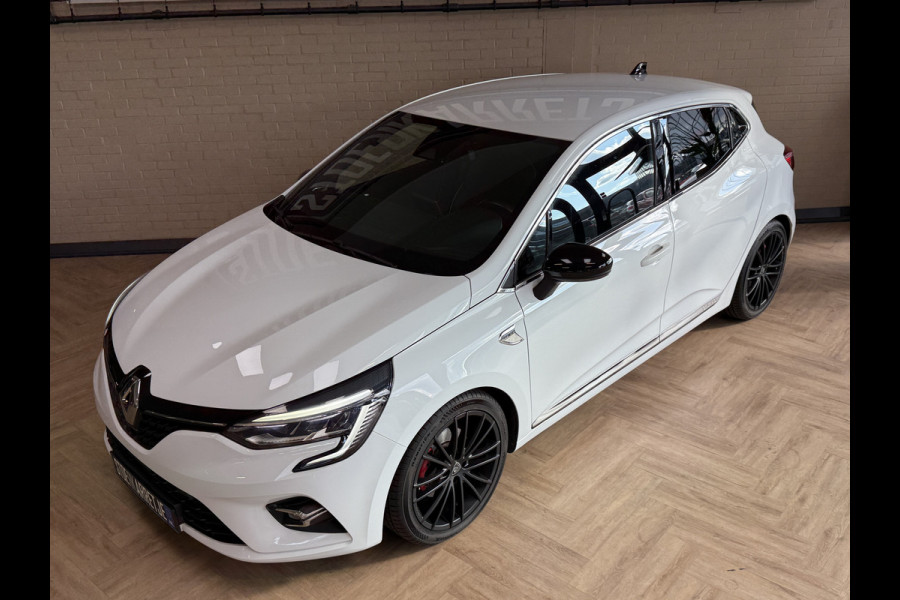 Renault Clio 1.3 TCe 130 PK | Edition One | Groot navi | Bose | 17" | Camera | Stuur & Stoel verwarming | 100% Onderhouden!