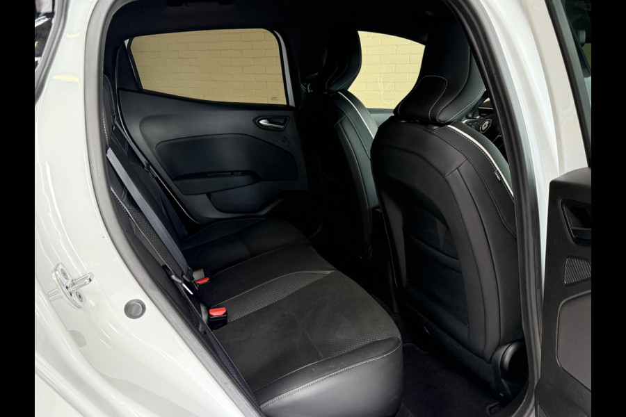 Renault Clio 1.3 TCe 130 PK | Edition One | Groot navi | Bose | 17" | Camera | Stuur & Stoel verwarming | 100% Onderhouden!
